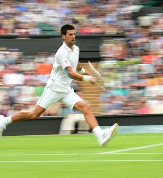 Federer se je komaj rešil , Djoković po slabem začetku deklasiral Stepaneka!