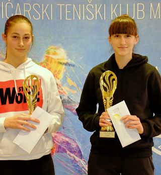 Annika Planinšek in Sebastian Dominko osvojila domača turnirja do 16 let