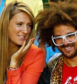 VIDEO! Kaj je Redfoo podaril Viktoriji Azarenki za Valentinovo?!