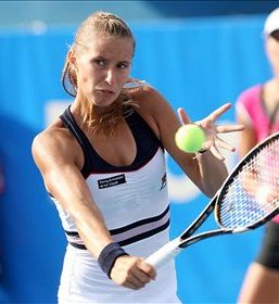 Polona Hercog brez kaplje znoja v četrtfinale Luksemburga!