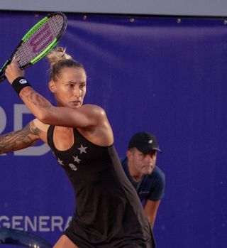 Polona Hercog gladko med osem najboljših v Bukarešti