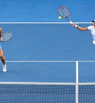 Srebotnikova in Peschkejeva v četrtfinalu dvojic v New Yorku!