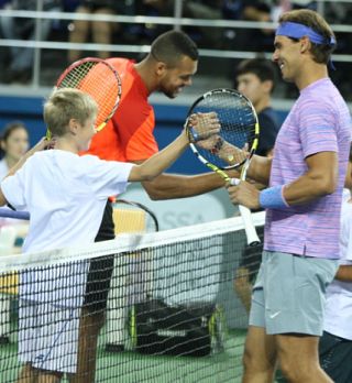 VIDEO! Nadal premagal Tsongaja na ekshibiciji v Kazahstanu!