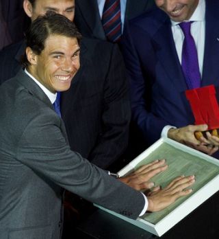 VIDEO! Rafael Nadal premagal Miguela Induraina in Paua Gasola!