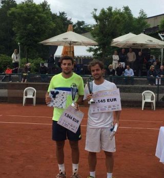 Nik Razboršek v Kaltenkirchnu po zmagi v dvojicah končal kot finalist med posamezniki