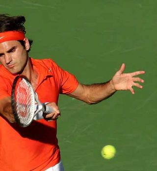 Roger Federer čuti rahlo bolečino v hrbtu!