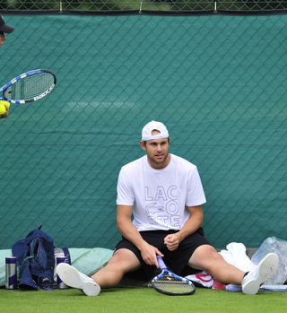 Andy Roddick s pomočjo YouTuba spoznava nasprotnike!