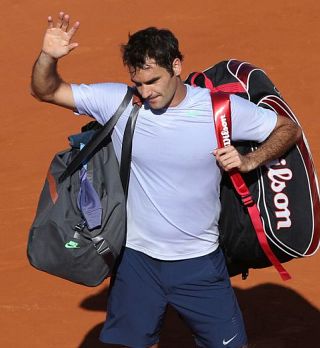 Federer po senzacionalnem porazu  na sveti  travi spremenil urnik tekmovanj!