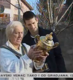 VIDEO! Novak Djokovič obiskal Jeleno Genčič, trenerko iz otroštva!