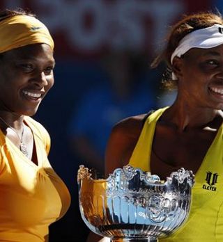 Serena in Venus bosta igrali v finalu pokala Fed!