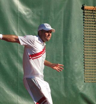 Rekreativni tenis v Sloveniji po vzoru profesionalcev!