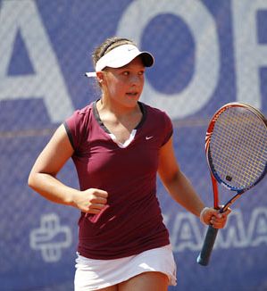 Slovenska trojka v četrtfinalu ITF in Futures turnirja na Bolu!