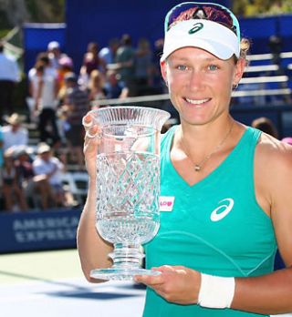 Samantha Stosur presenetljivo gladko do zmage v Carlsbadu!