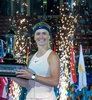 Elina Svitolina zlahka ubranila naslov v Dubaju