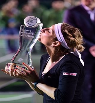 Timea Bacsinszky po še eni zmagi nad Garcio osvojila turnir tudi v Monterreyu