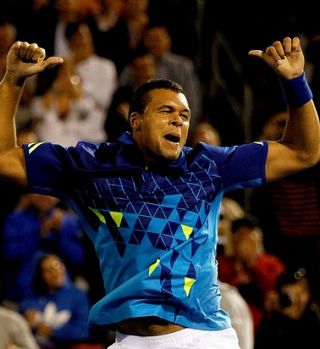 FOTO! Federerjevo ponovno soočenje z realnostjo; Tsonga še drugič boljši