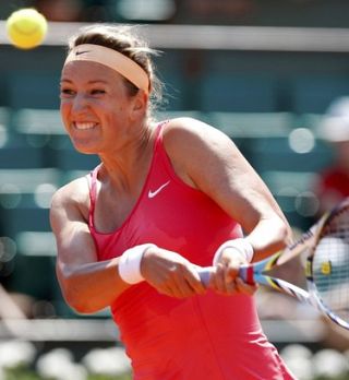 Azarenka v Parizu na robu izpada, Američanke še naprej brez poraza!