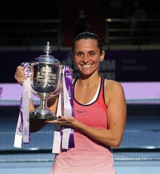 Finalistka OP ZDA Roberta Vinci si je v St.Peterburgu priigrala največji naslov v karieri