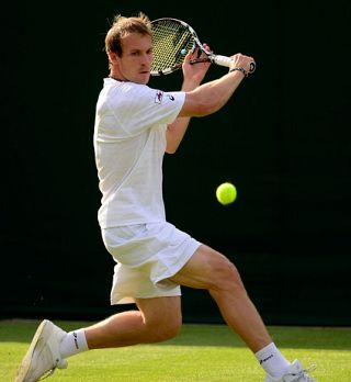 Žemlja in Kavčič začenjata kvalifikacije Wimbledona v torek na 'šestki'