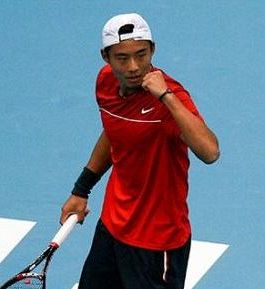 Kitajski povabljenec izločil Gasqueta v Pekingu; Baghdatis ustavil Monaca v Tokiu