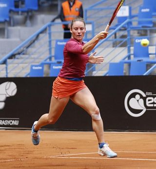 Tamara Zidanšek že v četrtfinalu v Nürnbergu!