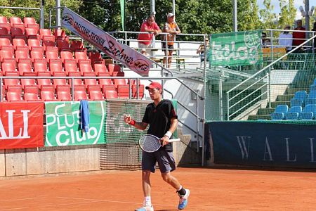 Kar nekaj Slovencev in Slovenk že v četrtfinalu mednarodnih teniških turnirjev!