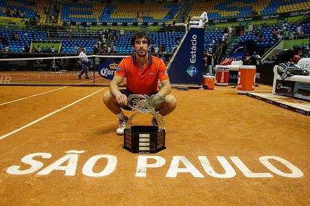 Pablo Cuevas v dramatičnem finalu Sao Paula komaj premagal navdahnjenega Vannija