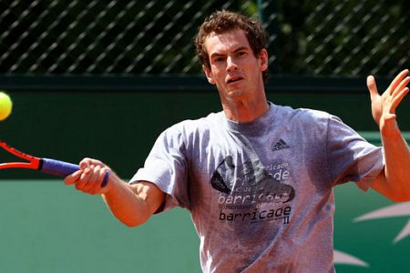 Andy Murray opozarja, da lahko zaradi menjave žogic v Roland Garrosu pride do poškodb!