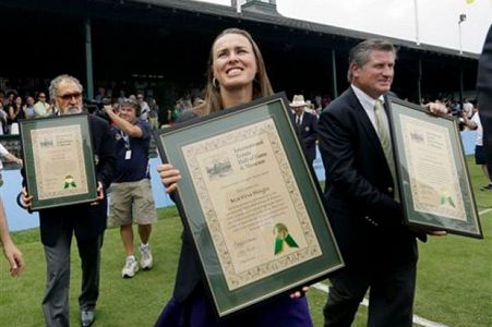 Martina Hingis sprejeta v teniško hišo slavnih!