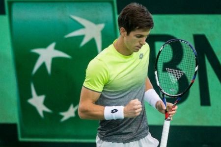 Superiorni Bedene deklasiral Veselya v 1. krogu Buenos Airesa