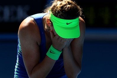 Azarenka in Šarapova v Melbournu za naslov in No.1; Polfinala sta trajala do minute enako