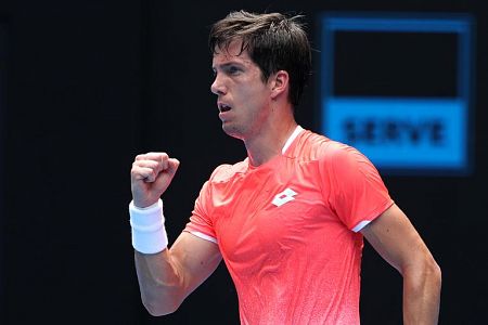 Aljaž Bedene že na prvem milijonskem turnirju sezone v četrtfinalu