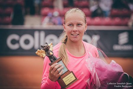 Johanna Larsson v domačem Bastadu do prvega WTA naslova v karieri