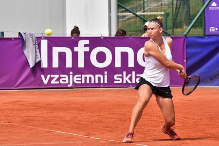 Potočnikova, Čukova in Pislakova v četrtfinalu Trbiža