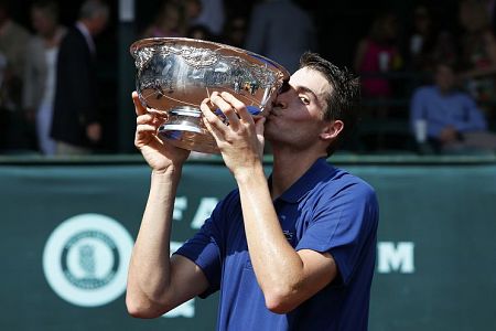 Isner do prve peščene lovorike v karieri; Robredo zmagovalec Casablance!