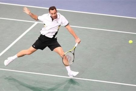 Michael Llodra s servis-volejem pospravil še Davidenka!