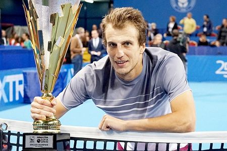 Teniška mrzlica v Bosni. Mirza Bašič zmagal na ATP turnirju v Sofiji.