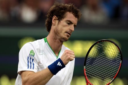 VIDEO! Tudi Andy Murray zna udariti žogico med nogami!