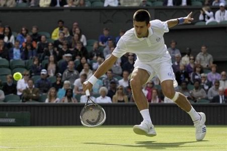 Djoković pometel s Chardyem; Federer rutinirano čez 1. krog