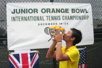 Orange Bowl, največji mladinski teniški turnir, se bo sedaj igral na pesku!