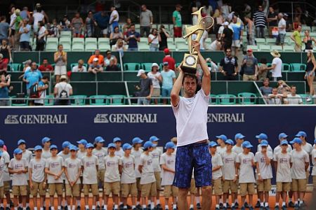 Pred leti junak Ljubljane, sedaj pri 34-letih prvič zmagovalec ATP turnirja v Kitzbühlu