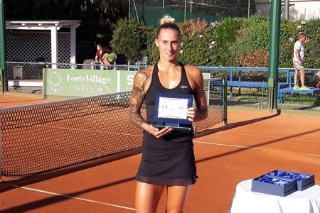 Polona Hercog še drugi teden zapored osvojila Santo Margherito!