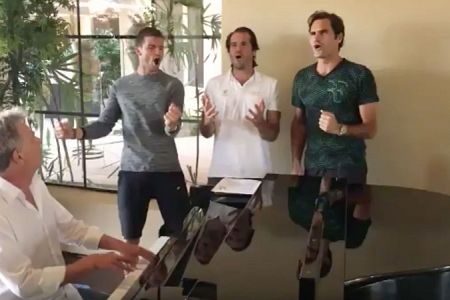 VIDEO! Federer, Djokovič, Haas in Dimitrov zapeli veliki hit Chicaga!