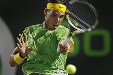 Federer nekaj težje, Nadal gladko v naslednji krog!