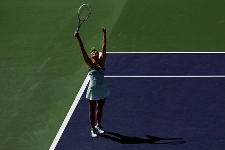 Šarapova v finalu Indian Wellsa z 'winnerji' ubila Wozniackijevo!