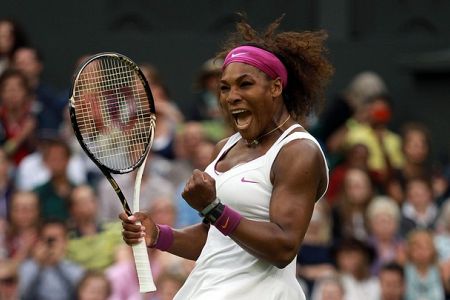 Serena izločila branilko naslova Wimbledona; V polfinalu še Radwanska, Azarenka in Keber