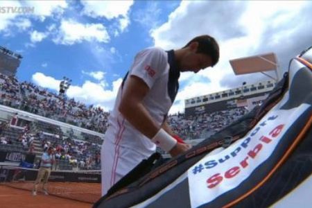 Djokovič v finale Mastersa v Rimu s sporočilom - 'Support Serbia'!