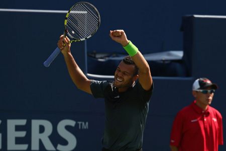 Izjemni Tsonga premagal še tretjega tenisača iz TOP10 za finale Toronta!