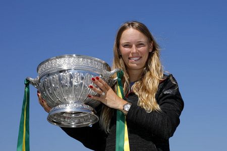 Caroline Wozniacki po letu 2009 spet zmagala v Eastbournu