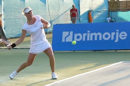 Maša Zec Peškirič in Andraž Bedene zmagala, v dvojicah uspešni Polona Hercog in Andreja Klepač!